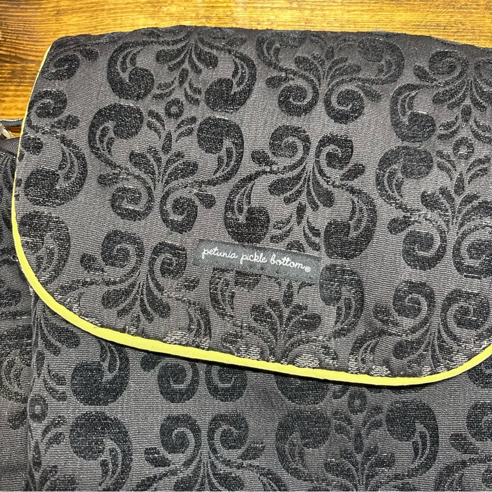 Petunia Pickle‎ Bottom Black Diaper Bag - Picture 2 of 8